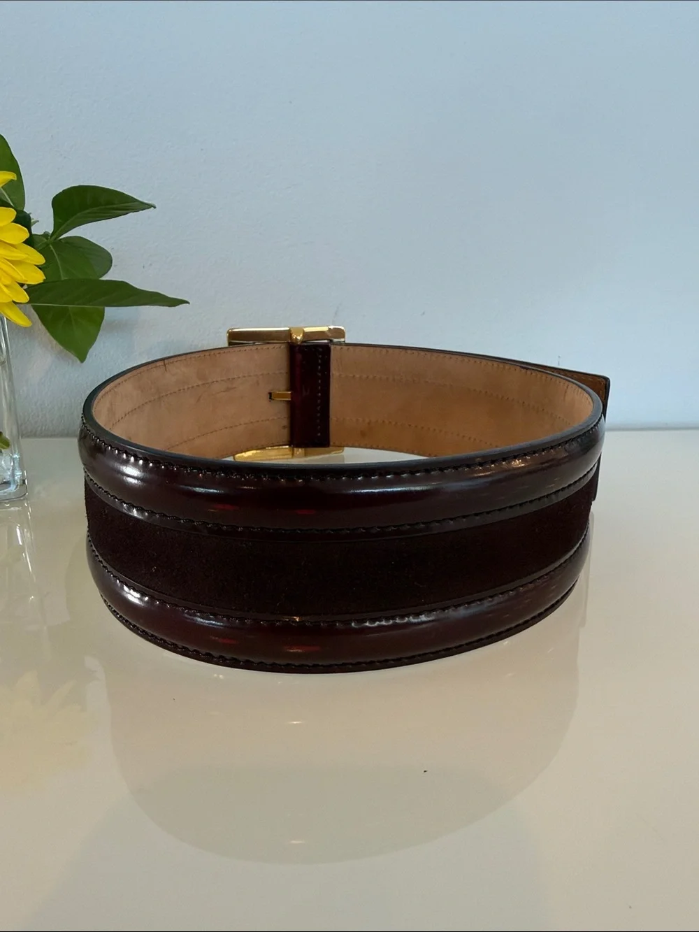 Burberry Men’s Dark Brown Leather Belt with Gold Buckle Retail:$ $450-$550